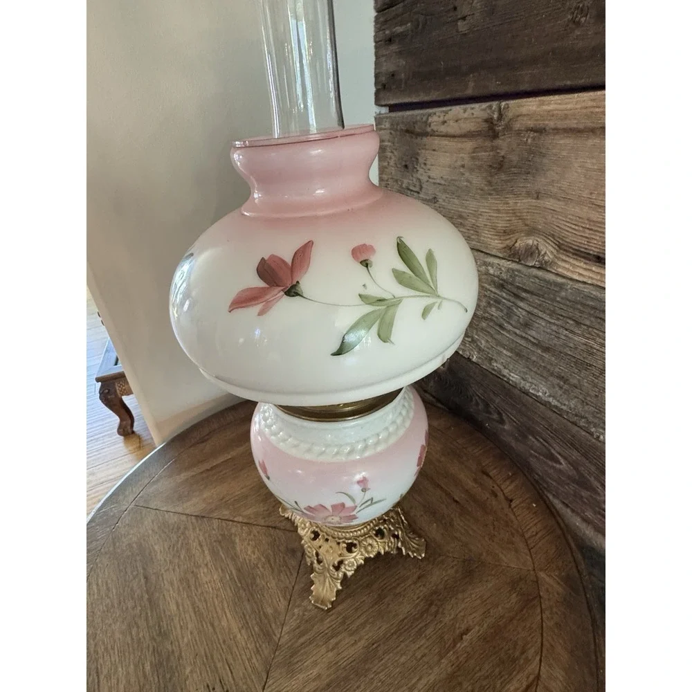 Vintage Victorian Gone With The Wind Hand Painted Parlor Hurricane Table‎ Lamp